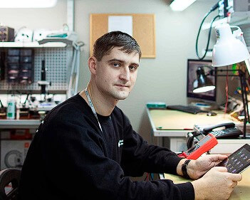 Мастер сервисного центра по ремонту техники Siemens
